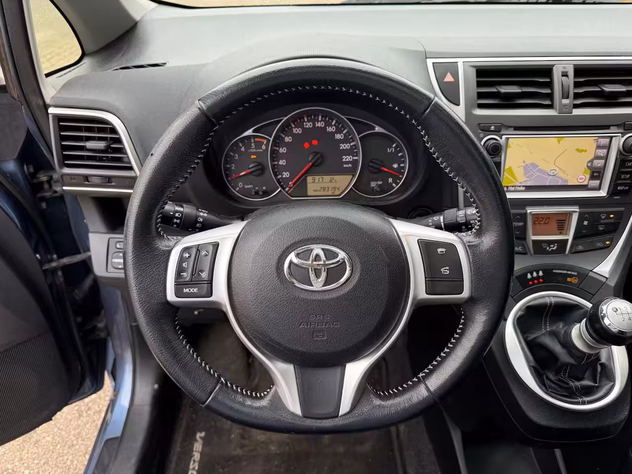 Toyota Verso S PANO/NAVI/CAMERA/TREKHAAK
