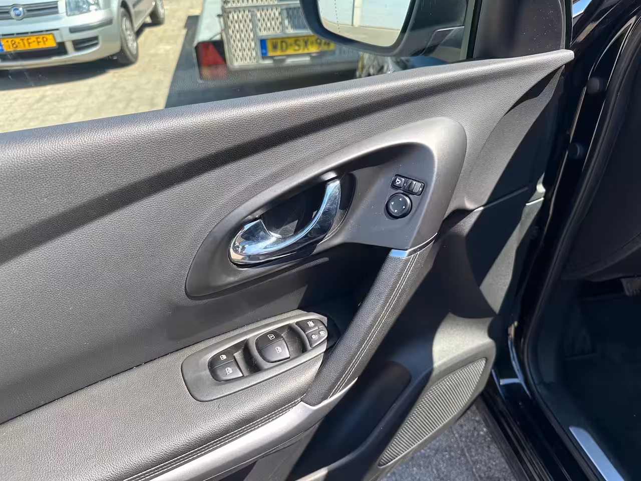 Renault Kadjar 1.2 TCe Bose PANO/TREKHAAK/PDC/LANE ASSIST/NAVI