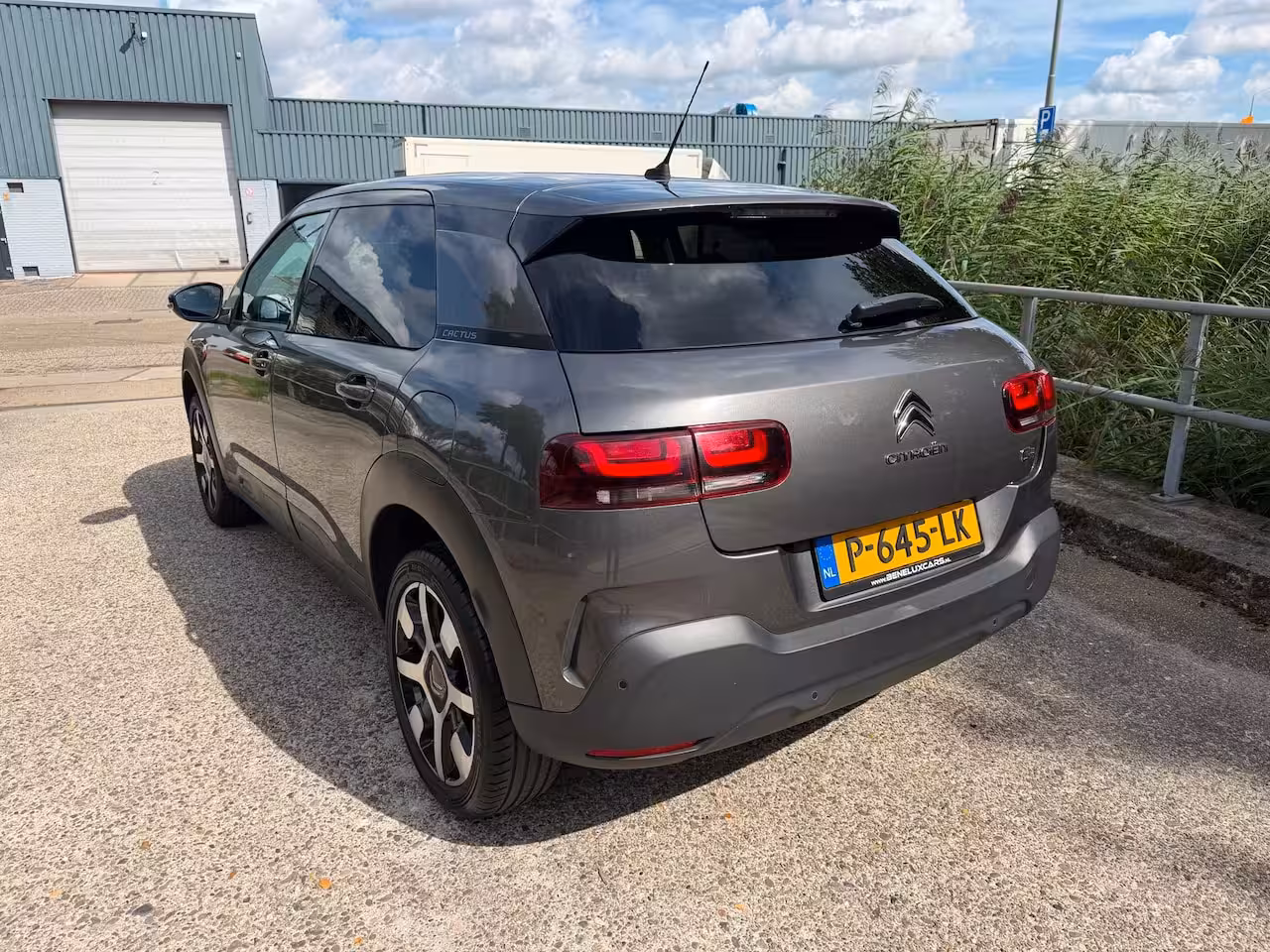 Citroën C4 Cactus 1.2 PureTech Shine Plus2021CameraLM.velgenPDCSteolverwarm