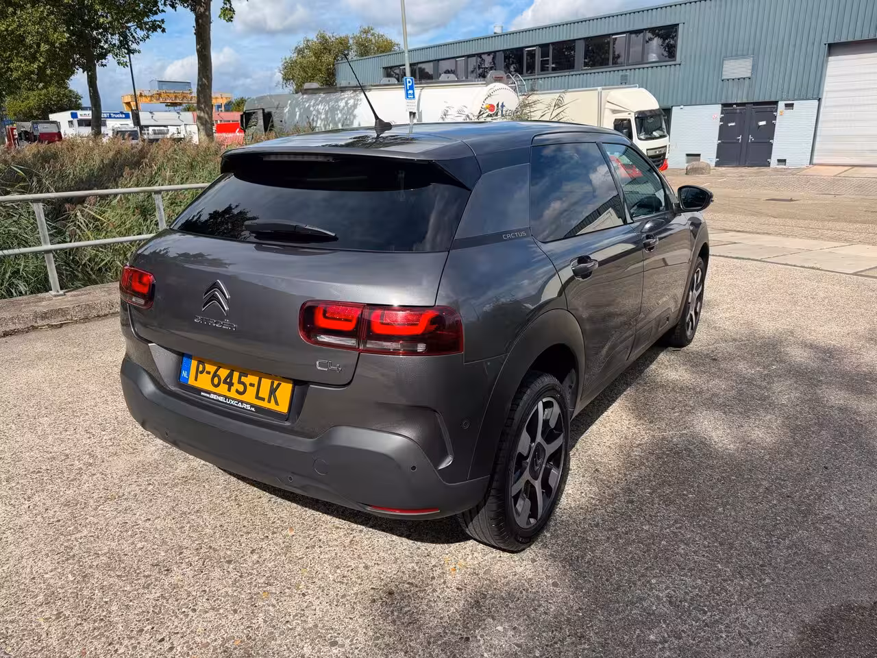 Citroën C4 Cactus 1.2 PureTech Shine Plus2021CameraLM.velgenPDCSteolverwarm