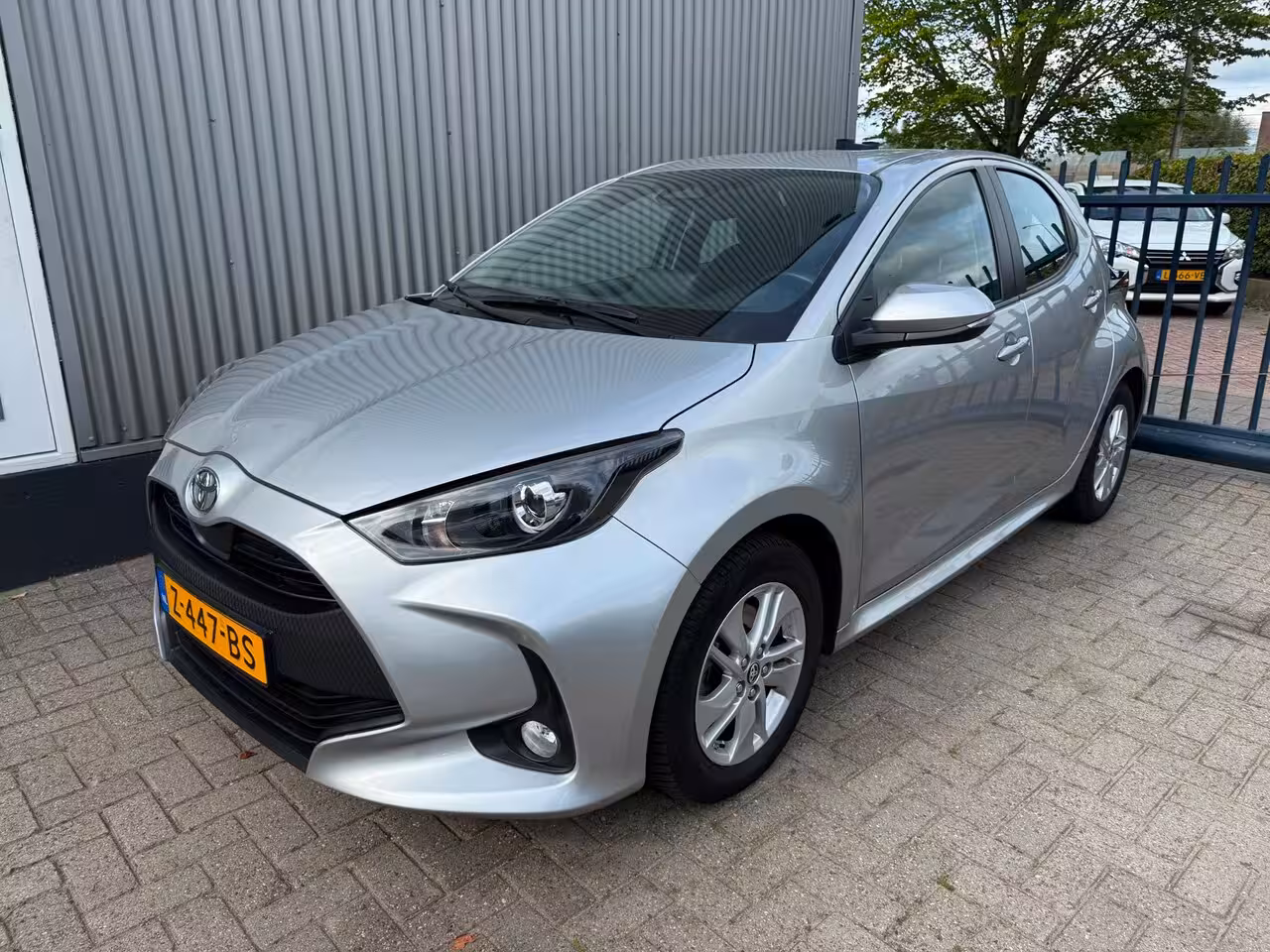 Toyota Yaris 1.5 Hybrid 115 Active / 6X YARIS OP VOORRAAD / 1E EIGENAAR / APPLE CARPLAY / CAMERA / CLIM