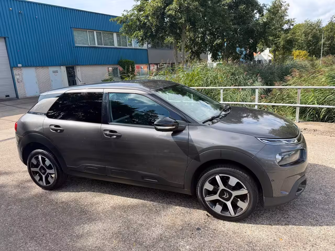 Citroën C4 Cactus 1.2 PureTech Shine Plus2021CameraLM.velgenPDCSteolverwarm