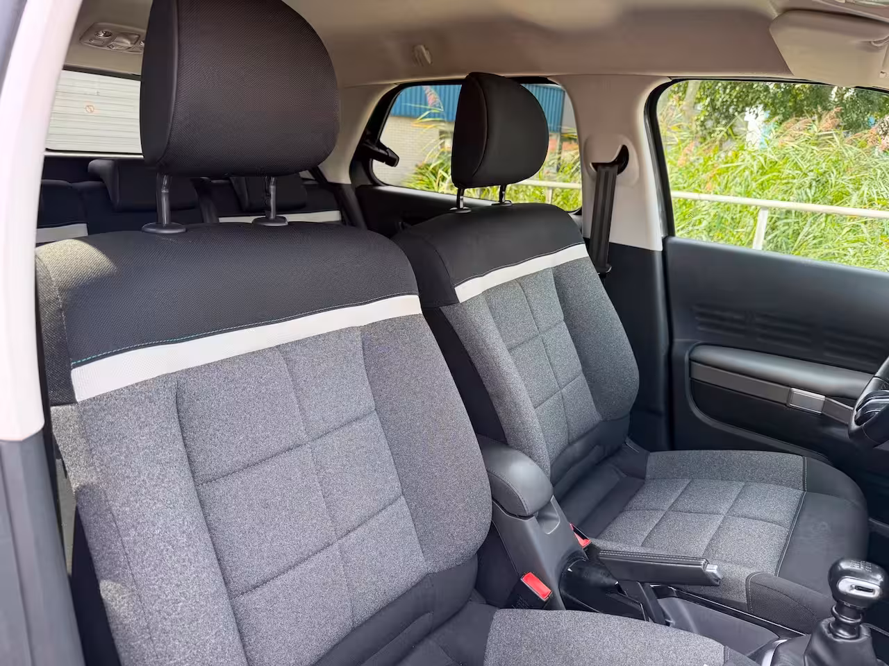 Citroën C4 Cactus 1.2 PureTech Shine Plus2021CameraLM.velgenPDCSteolverwarm