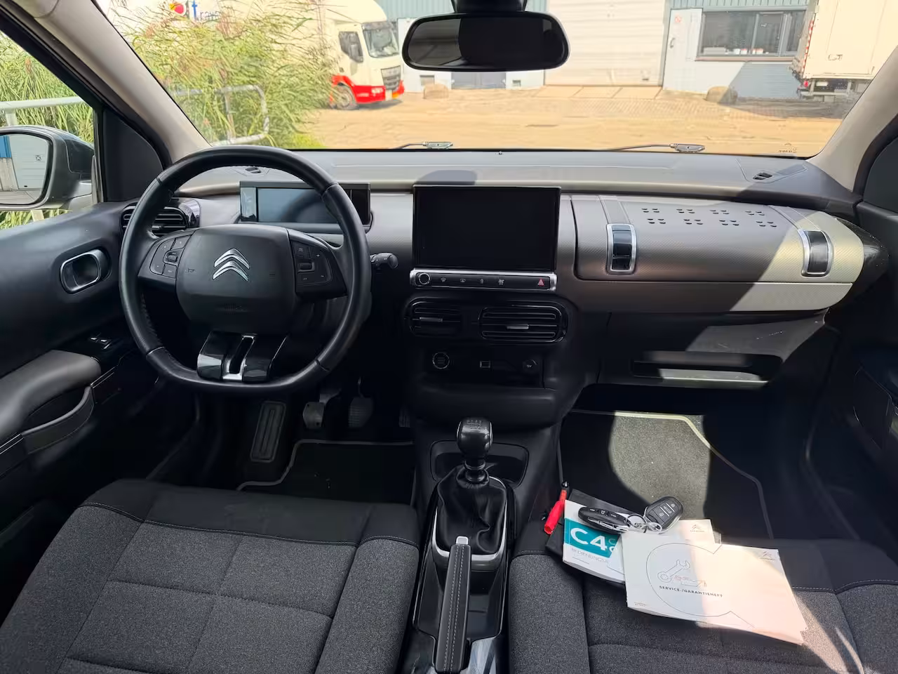 Citroën C4 Cactus 1.2 PureTech Shine Plus2021CameraLM.velgenPDCSteolverwarm