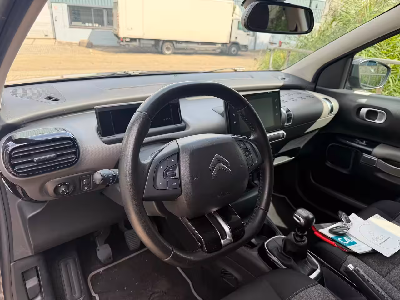 Citroën C4 Cactus 1.2 PureTech Shine Plus2021CameraLM.velgenPDCSteolverwarm