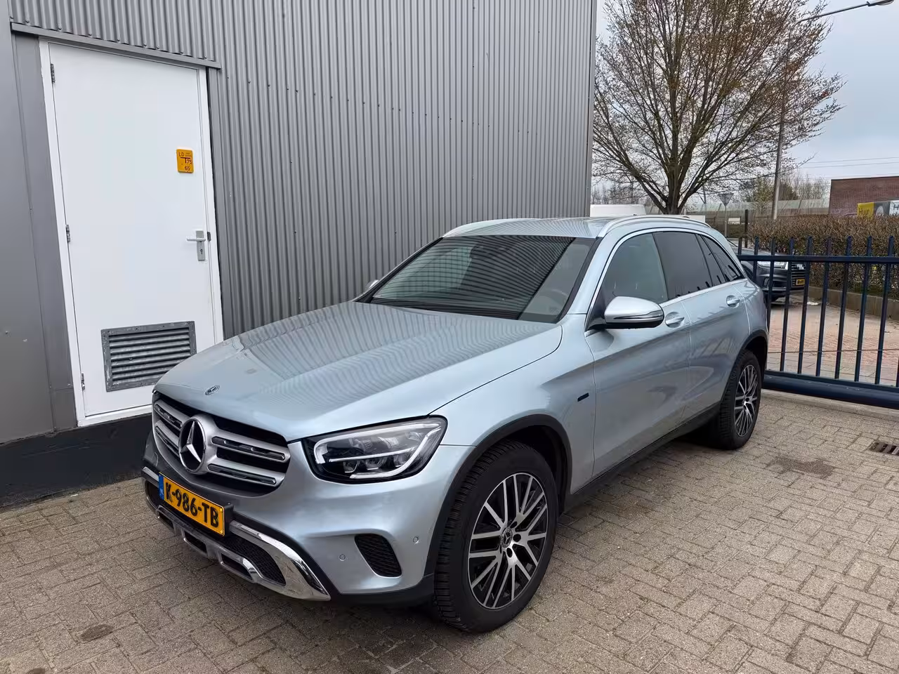 Mercedes-Benz GLC-klasse 300e 4MATIC Business Solution Luxury ECC / CRUISE / CAMERA / NAVI / LEDER / NAVI / LMV