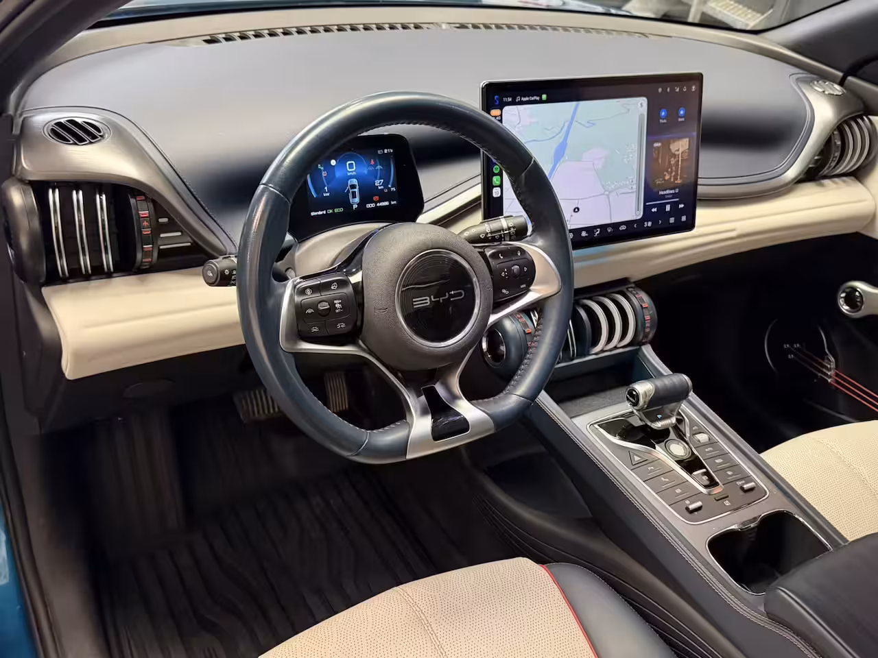 BYD Atto 3 (SOH 94%) DESIGN 60 kWh WLTP 420 KM * 45 STUKS OP VOORRAAD* APPLE CARPLAY/ ANDROID AUTO EL