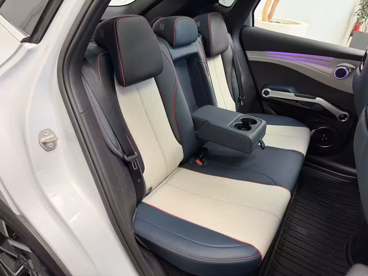 BYD Atto 3 (SOH 94%) DESIGN 60 kWh WLTP 420 KM * 45 STUKS OP VOORRAAD* APPLE CARPLAY/ ANDROID AUTO EL