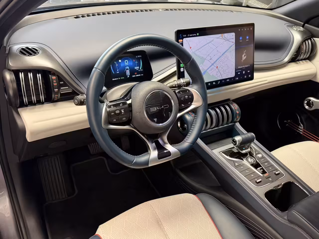 BYD Atto 3 (SOH 92%) DESIGN 60 kWh WLTP 420 KM * 45 STUKS OP VOORRAAD* APPLE CARPLAY/ ANDROID AUTO EL