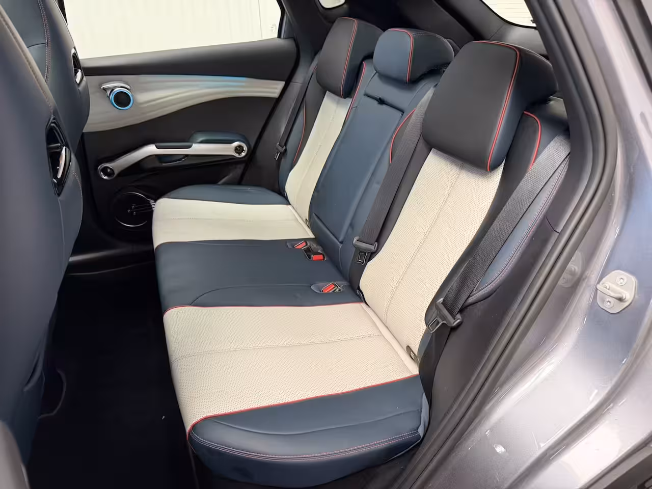 BYD Atto 3 (SOH 92%) DESIGN 60 kWh WLTP 420 KM * 45 STUKS OP VOORRAAD* APPLE CARPLAY/ ANDROID AUTO EL