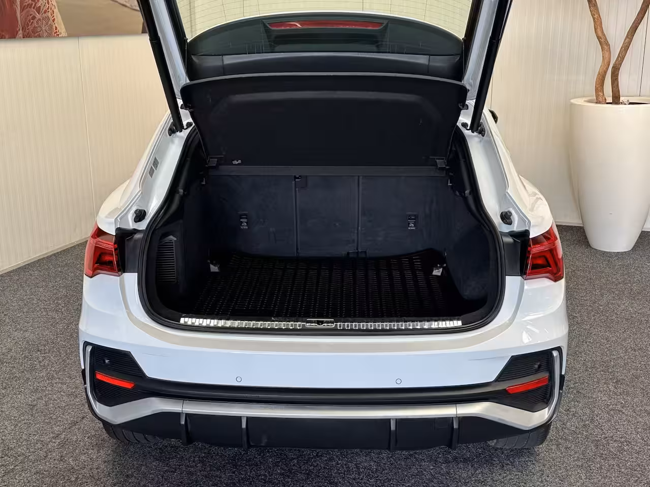 Audi Q3 Sportback 45 TFSI E S EDITION (SOH 88, 27%) NAVIGATIE CRUISE CONTROL CLIMATE CONTROL APPLE CARPLAY/A