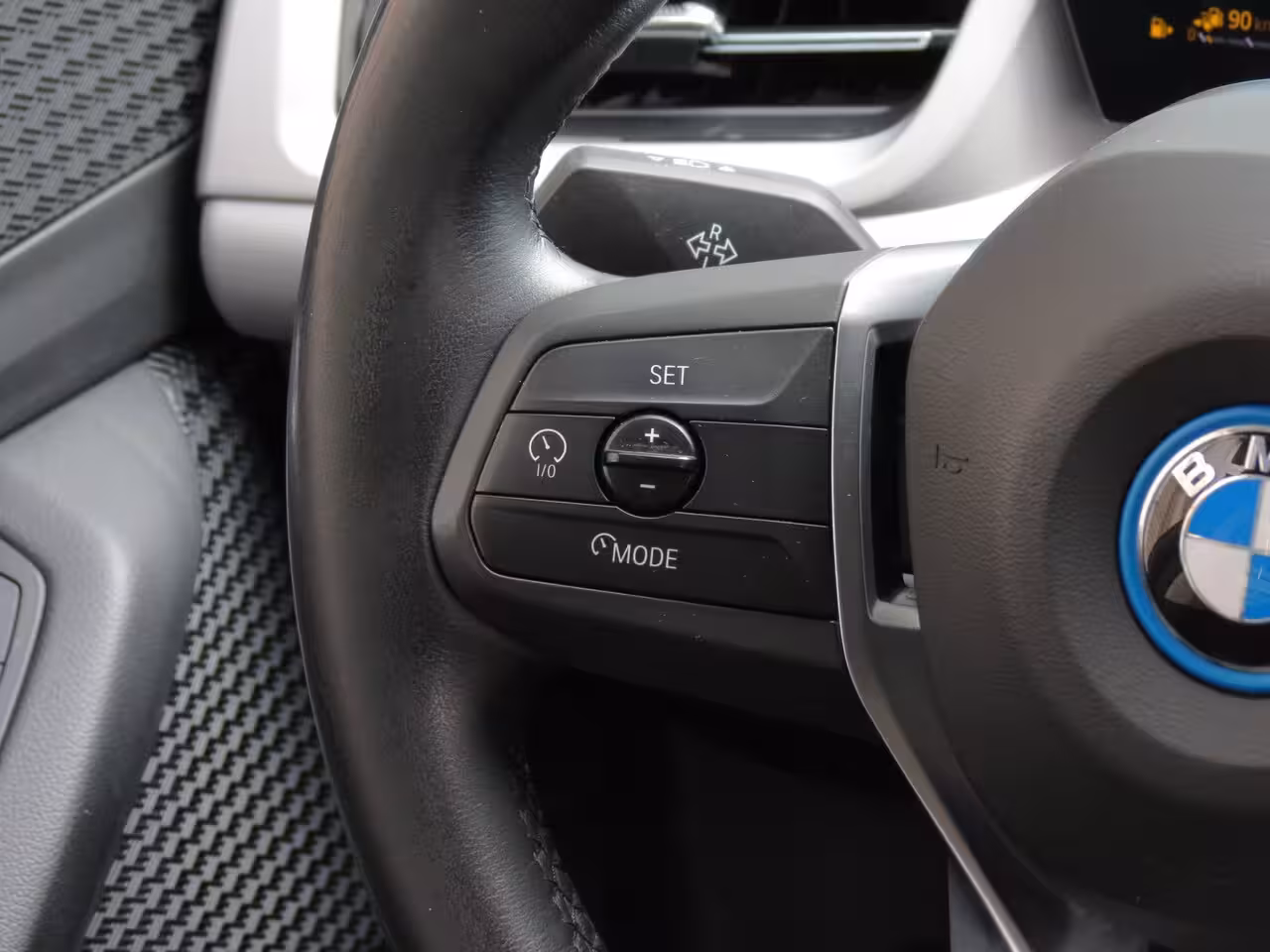 BMW 2-serie Active Tourer 225e xDrive Camera|CarPlay|Cruise|Navi|Stoel verw.|Clima|DAB+
