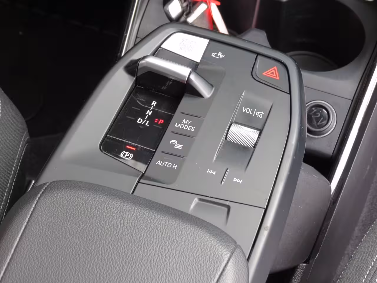 BMW 2-serie Active Tourer 225e xDrive Camera|CarPlay|Cruise|Navi|Stoel verw.|Clima|DAB+