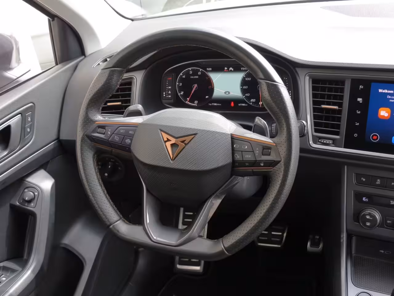 Cupra Ateca 1.5 TSI DSG Business Intense Camera|Carplay|Digi-Dash|Clima|Cruise|Navi|LED|Schaalstoelen