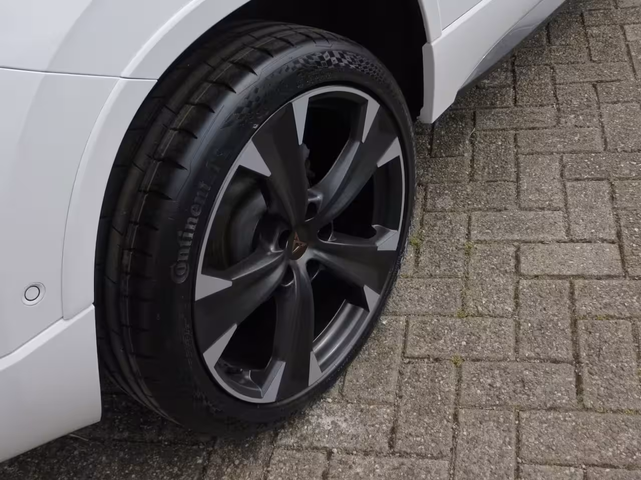 Cupra Ateca 1.5 TSI DSG Business Intense Camera|Carplay|Digi-Dash|Clima|Cruise|Navi|LED|Schaalstoelen