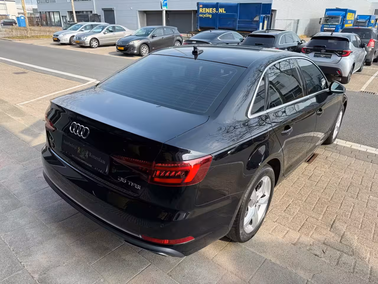 Audi A4 Limousine 35 TFSI Sport AUT ECC/PDC/LED/XENON/LMV18/LEER/NAVI