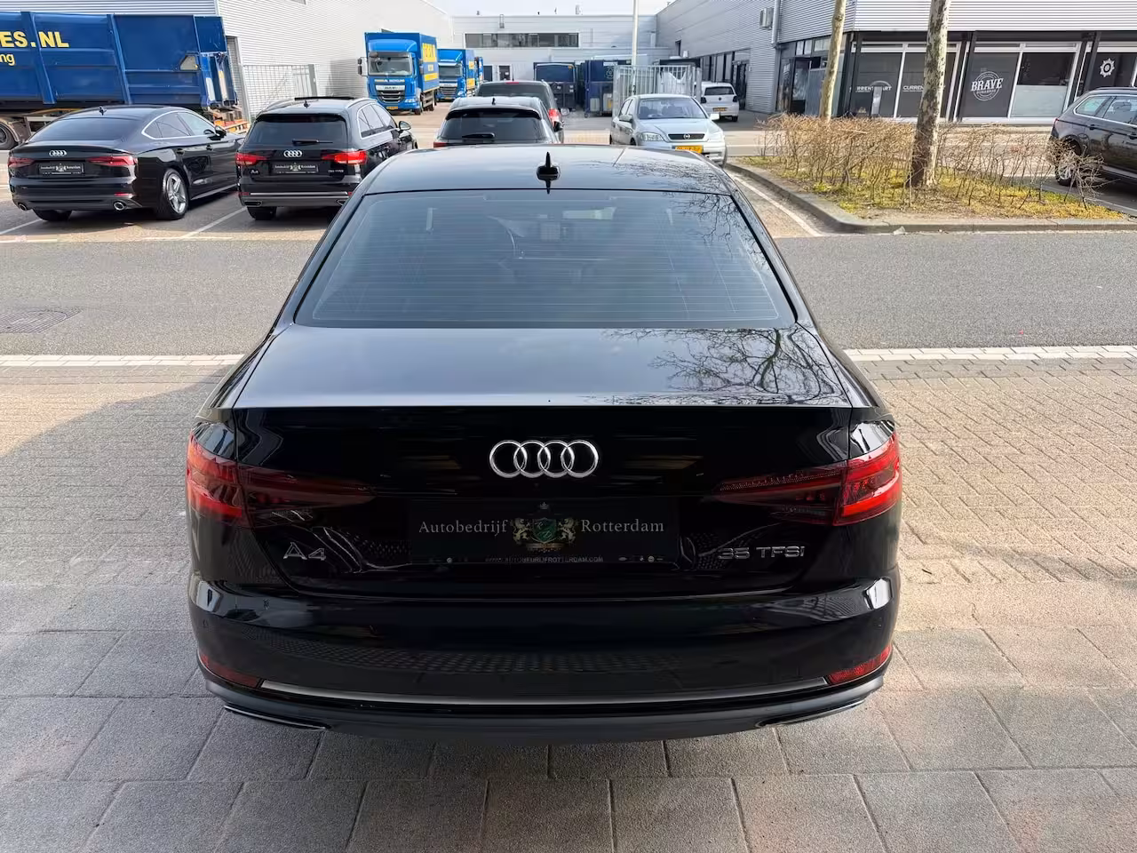 Audi A4 Limousine 35 TFSI Sport AUT ECC/PDC/LED/XENON/LMV18/LEER/NAVI