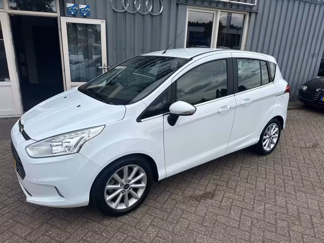 Ford B-Max 1.0 EcoBoost Titanium