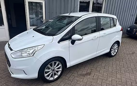 Ford B-Max 1.0 EcoBoost Titanium