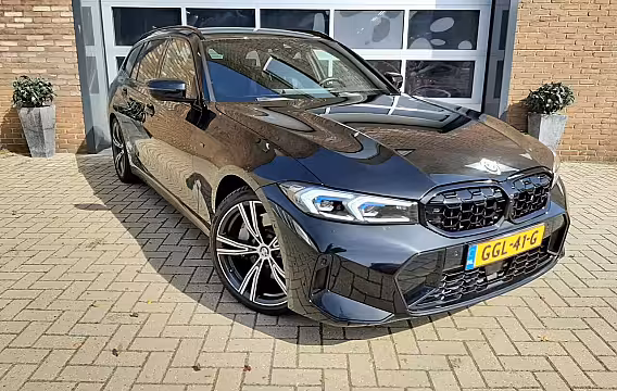 BMW 3-serie Touring 330i M
