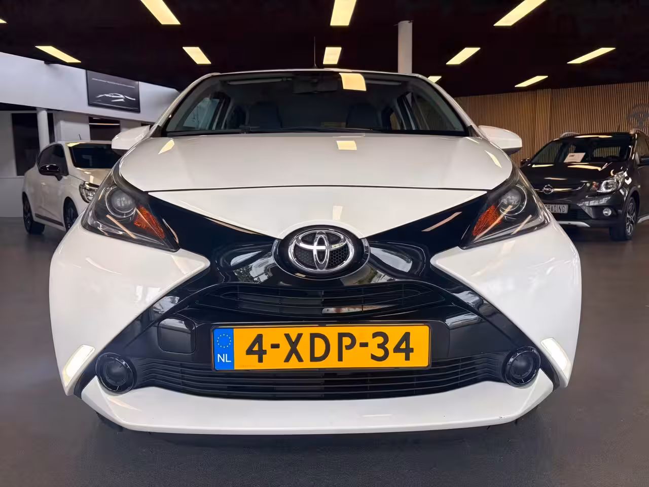 Toyota Aygo 1.0 VVT-i x-play
