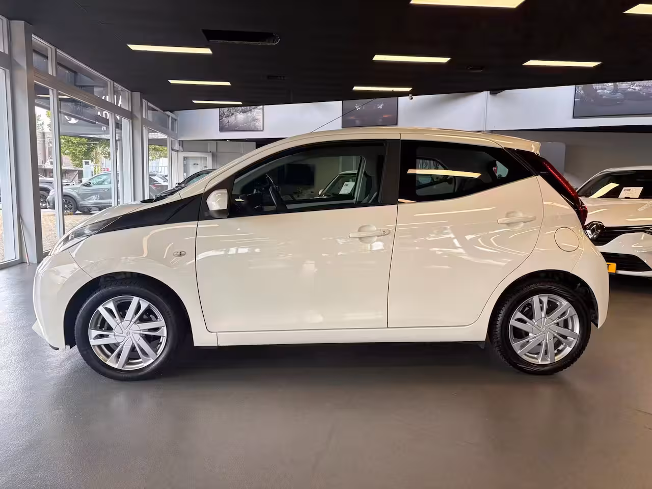 Toyota Aygo 1.0 VVT-i x-play