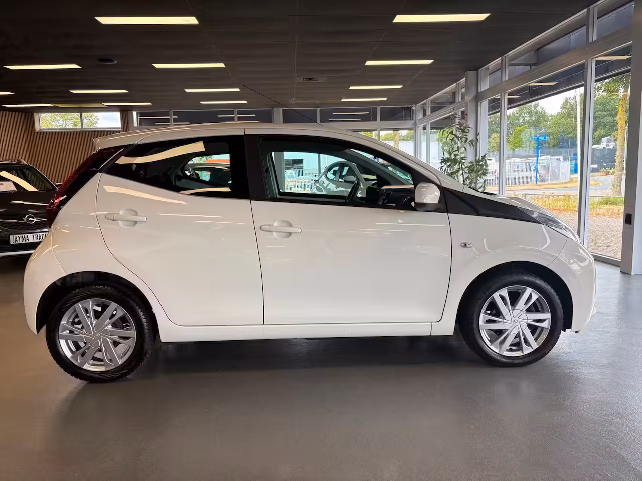 Toyota Aygo 1.0 VVT-i x-play