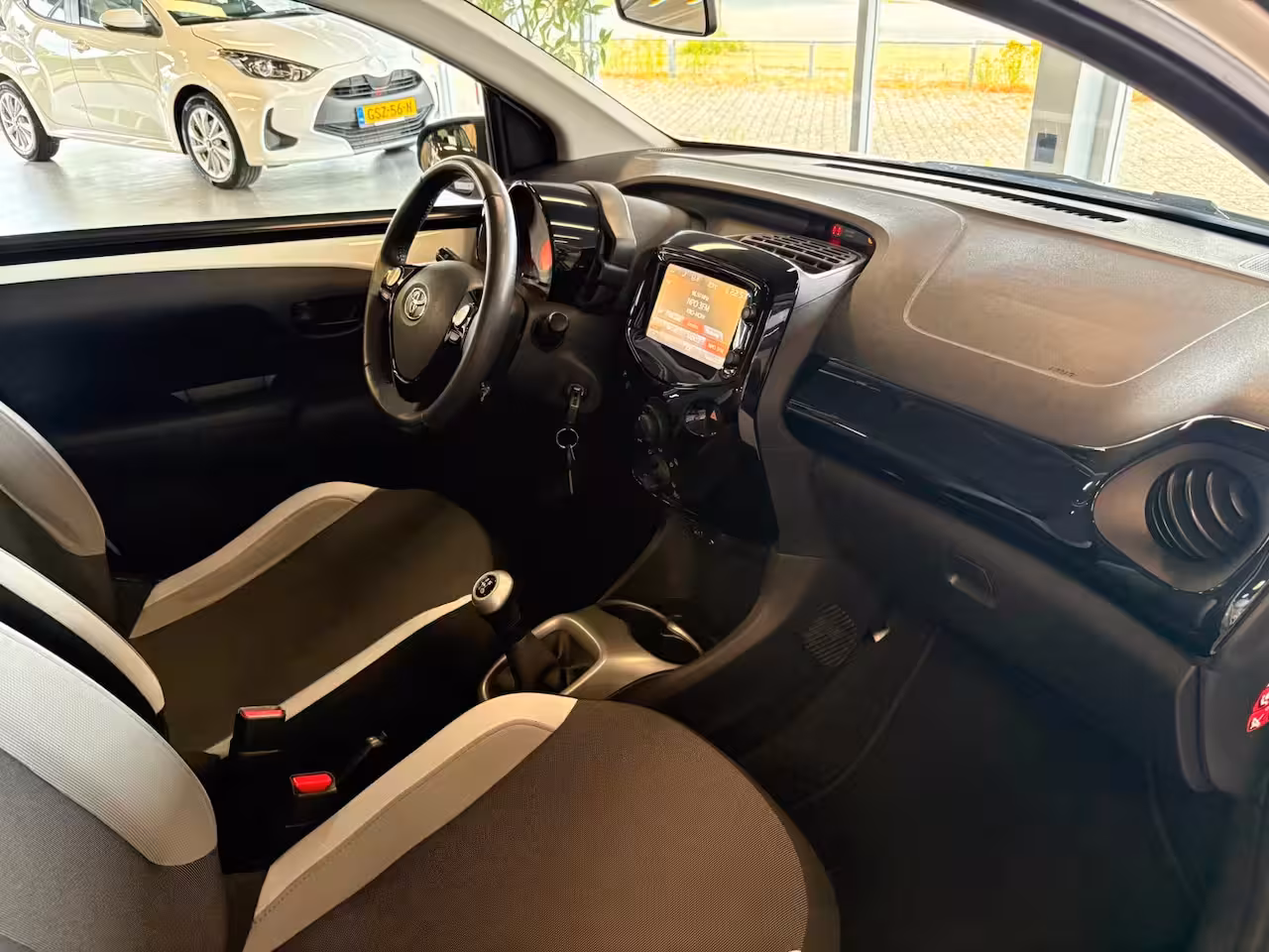 Toyota Aygo 1.0 VVT-i x-play