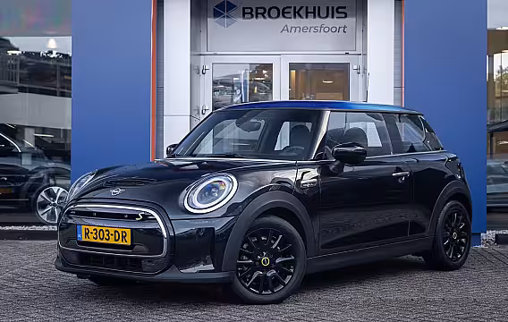 Mini Electric Camden Edition 33 kWh | Apple Carplay/Android Auto | Parkeersensoren | FULL Led | Navi | L