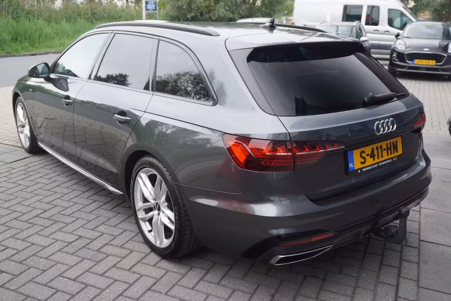 Audi A4 Avant 35 TFSI S edition Competition / Massage / Trekhaak / Virtual dash / Camera