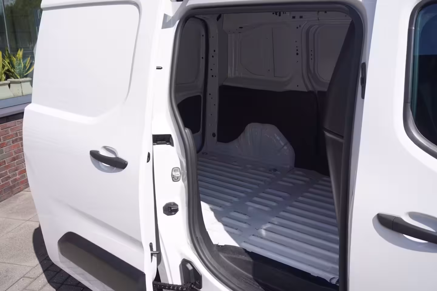 Citroën Berlingo 1.5 BlueHDi 100 S&S L1 / Carplay / Camera / Cruise control