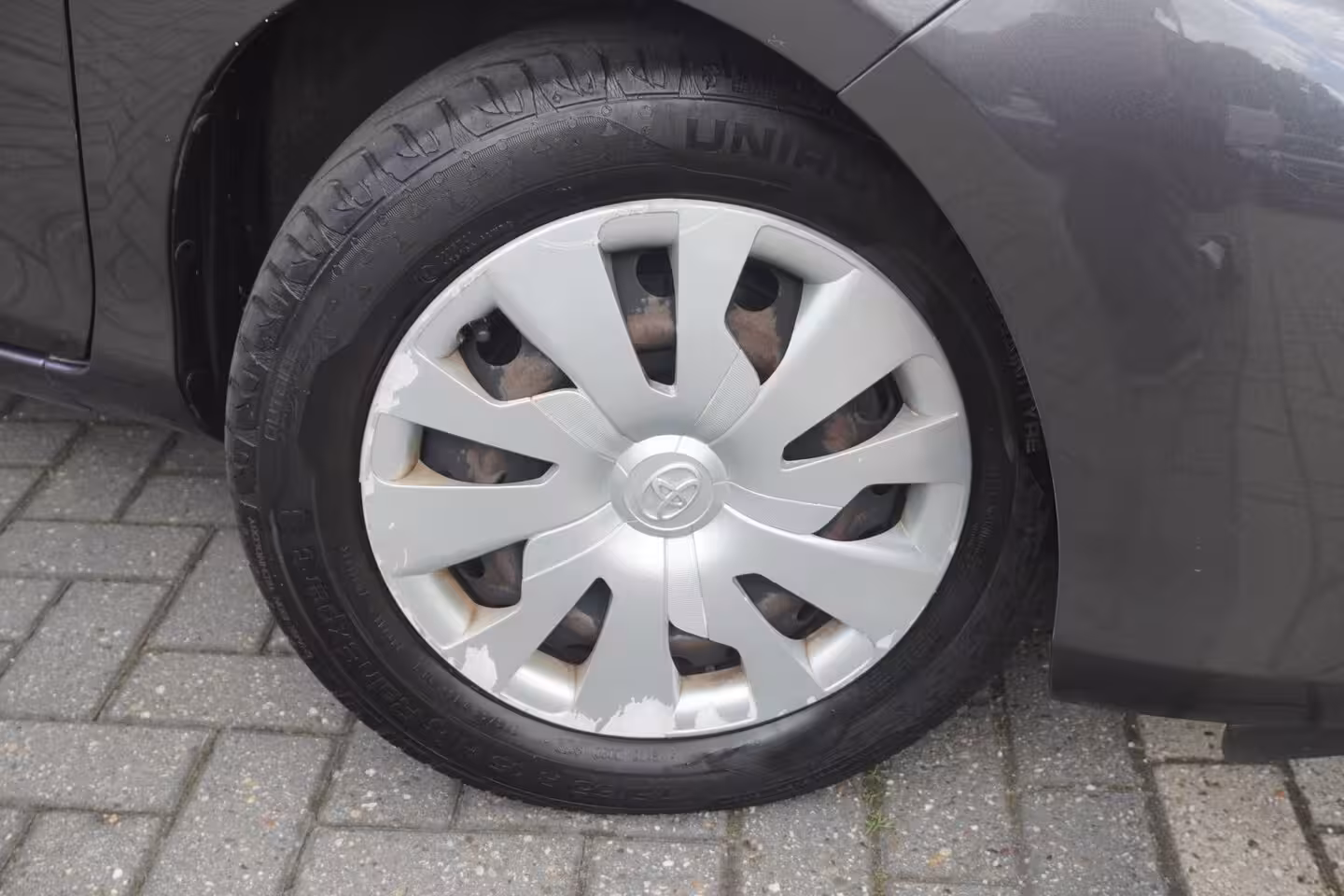 Toyota Yaris 1.5 Hybrid Aspiration / Camera / Climate control / Bluetooth