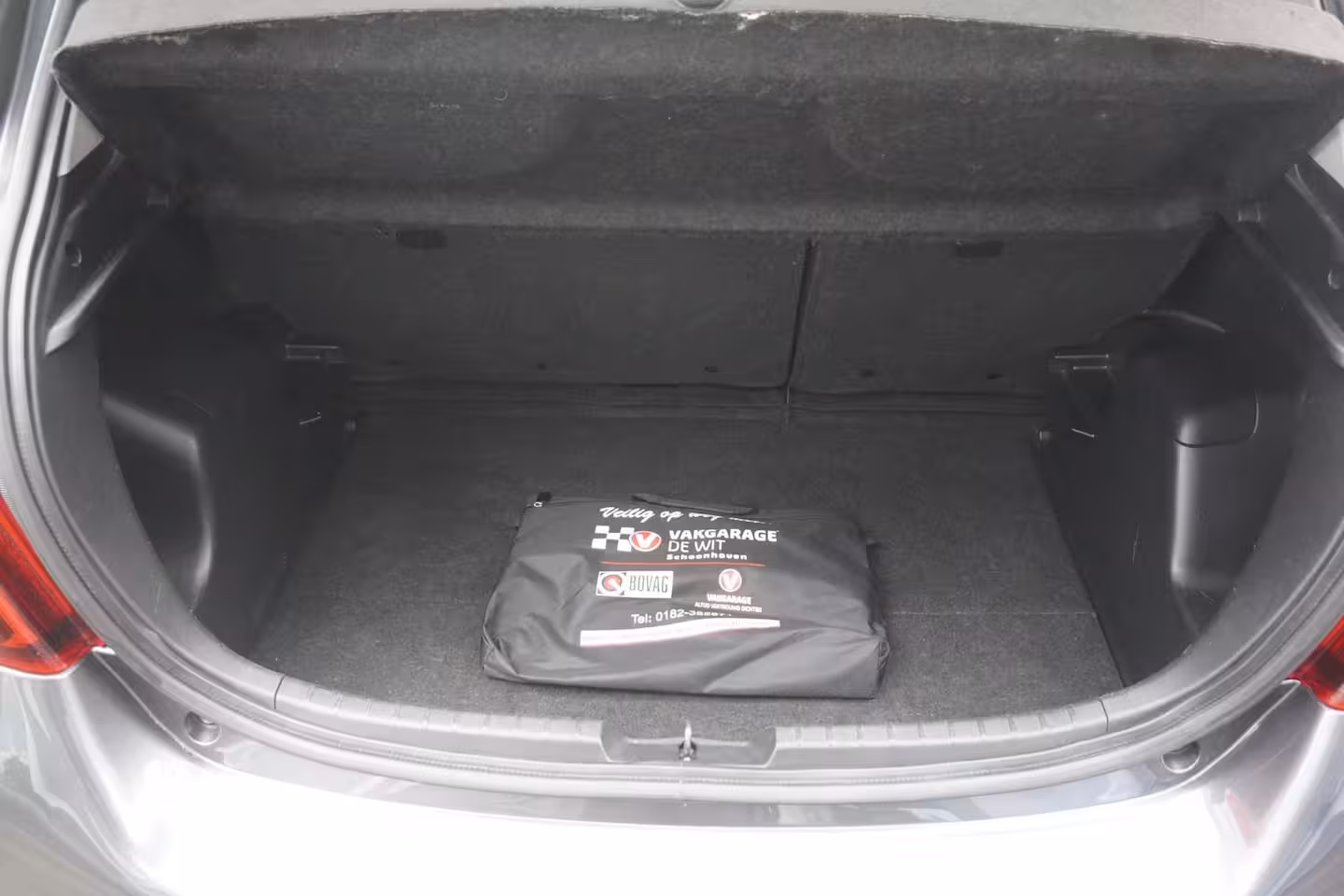 Toyota Yaris 1.5 Hybrid Aspiration / Camera / Climate control / Bluetooth