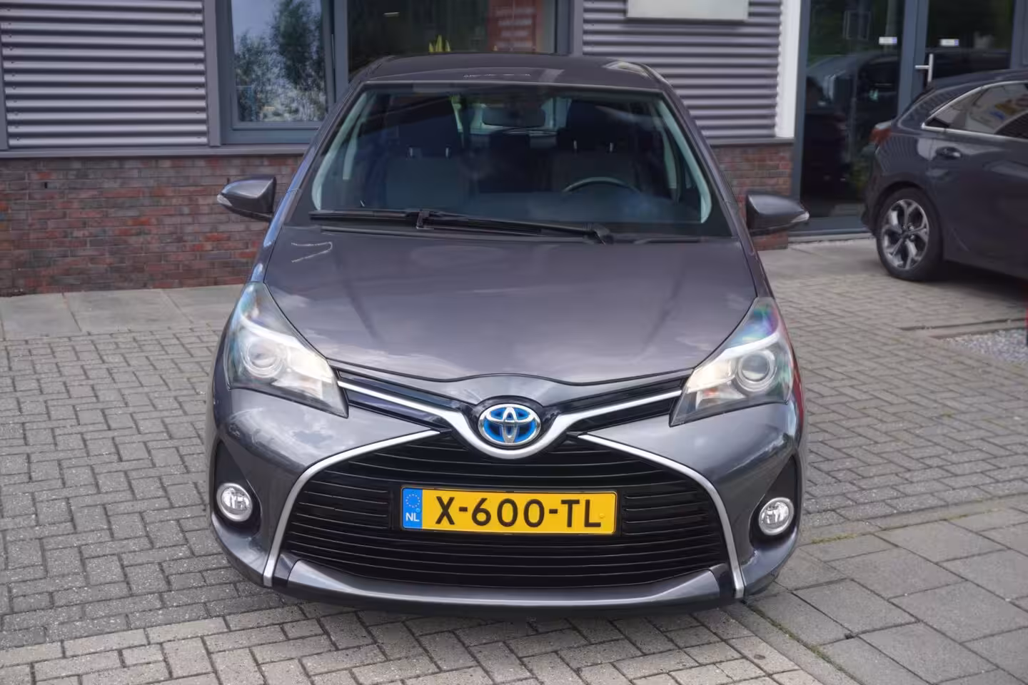 Toyota Yaris 1.5 Hybrid Aspiration / Camera / Climate control / Bluetooth