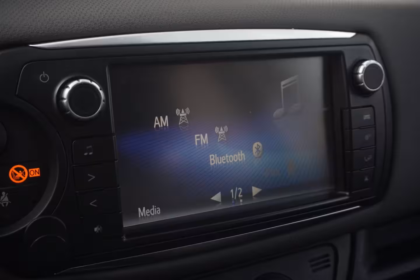 Toyota Yaris 1.5 Hybrid Aspiration / Camera / Climate control / Bluetooth