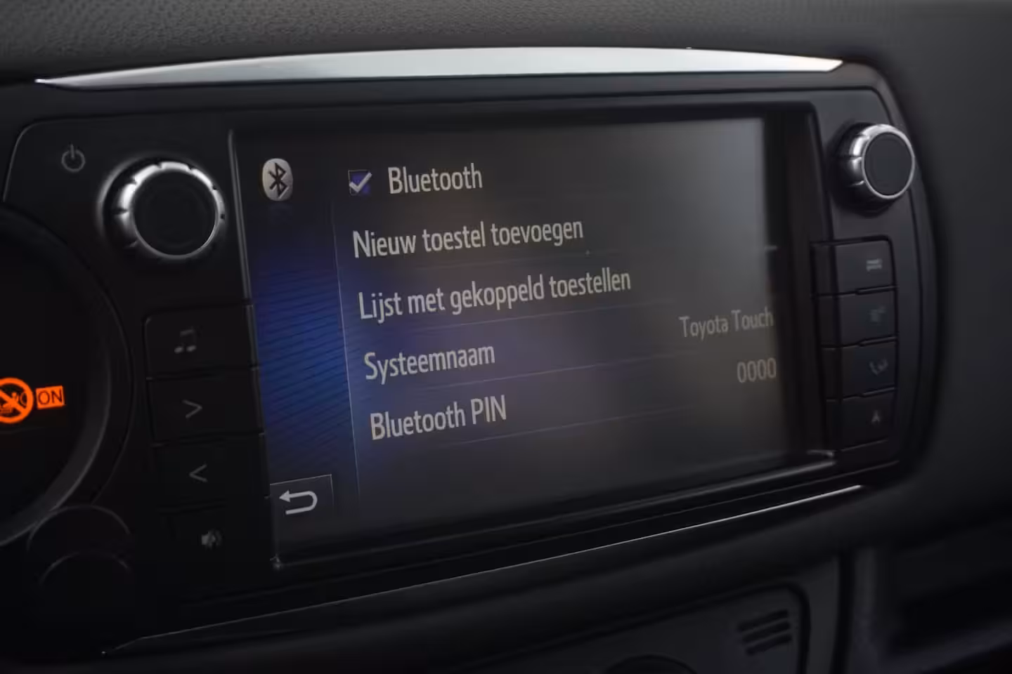 Toyota Yaris 1.5 Hybrid Aspiration / Camera / Climate control / Bluetooth