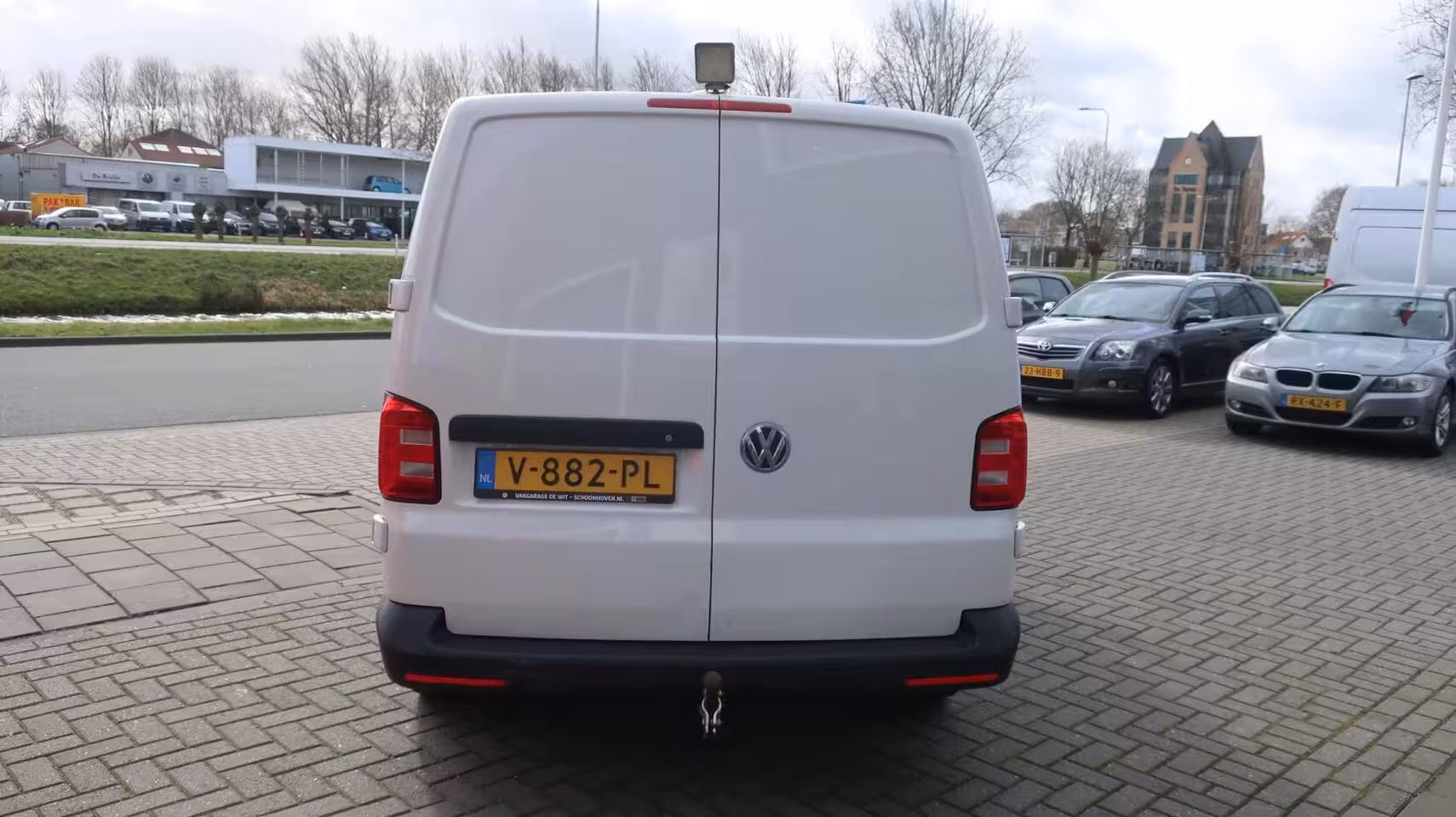 Volkswagen Transporter 2.0 TDI L2H1 DC Trendline Airco / Elek. ramen / Cruise control