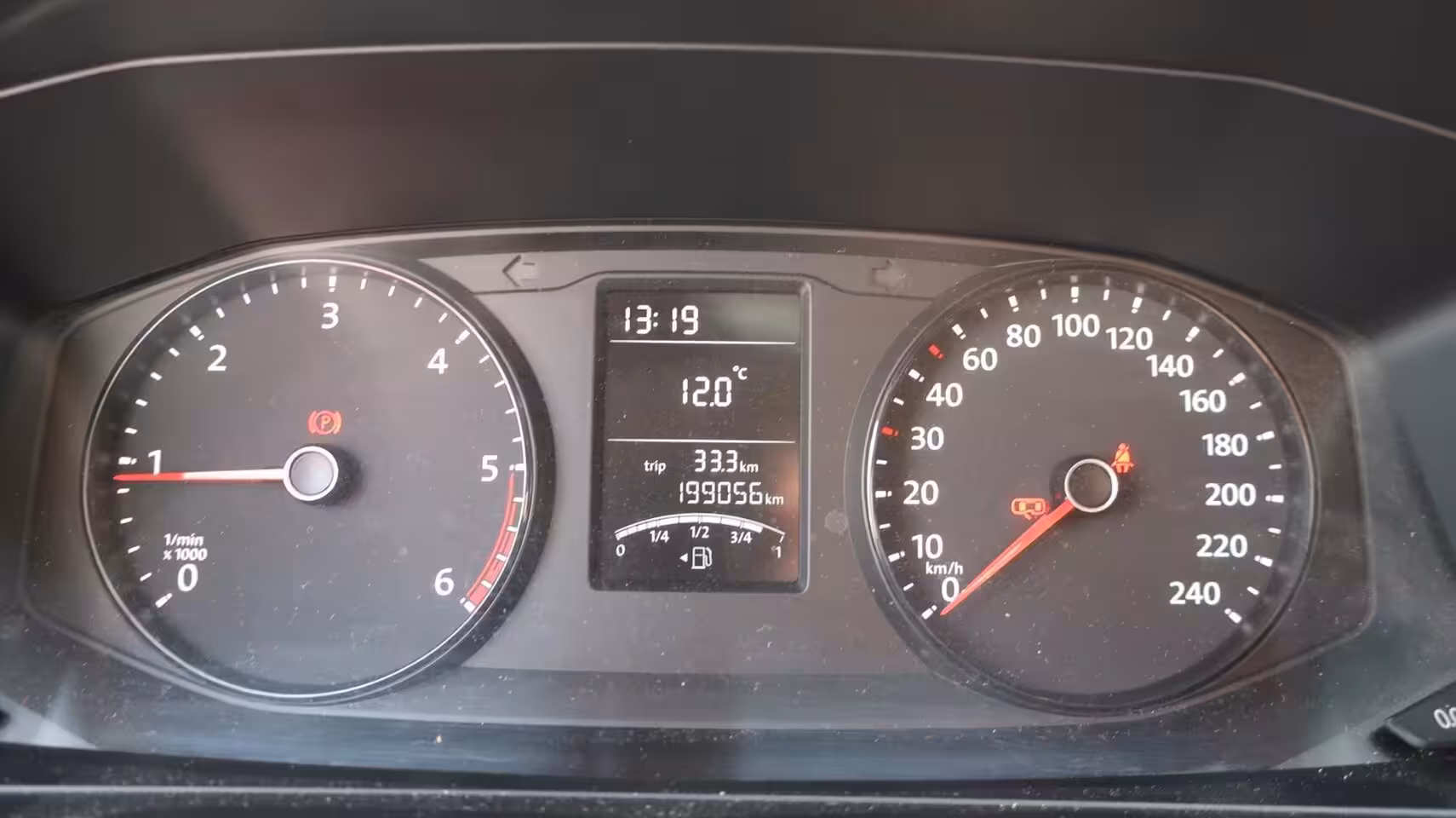 Volkswagen Transporter 2.0 TDI L2H1 DC Trendline Airco / Elek. ramen / Cruise control