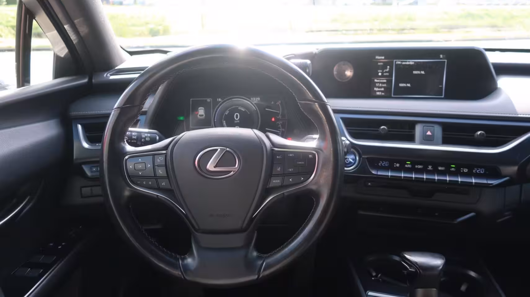 Lexus UX 250h Business Line