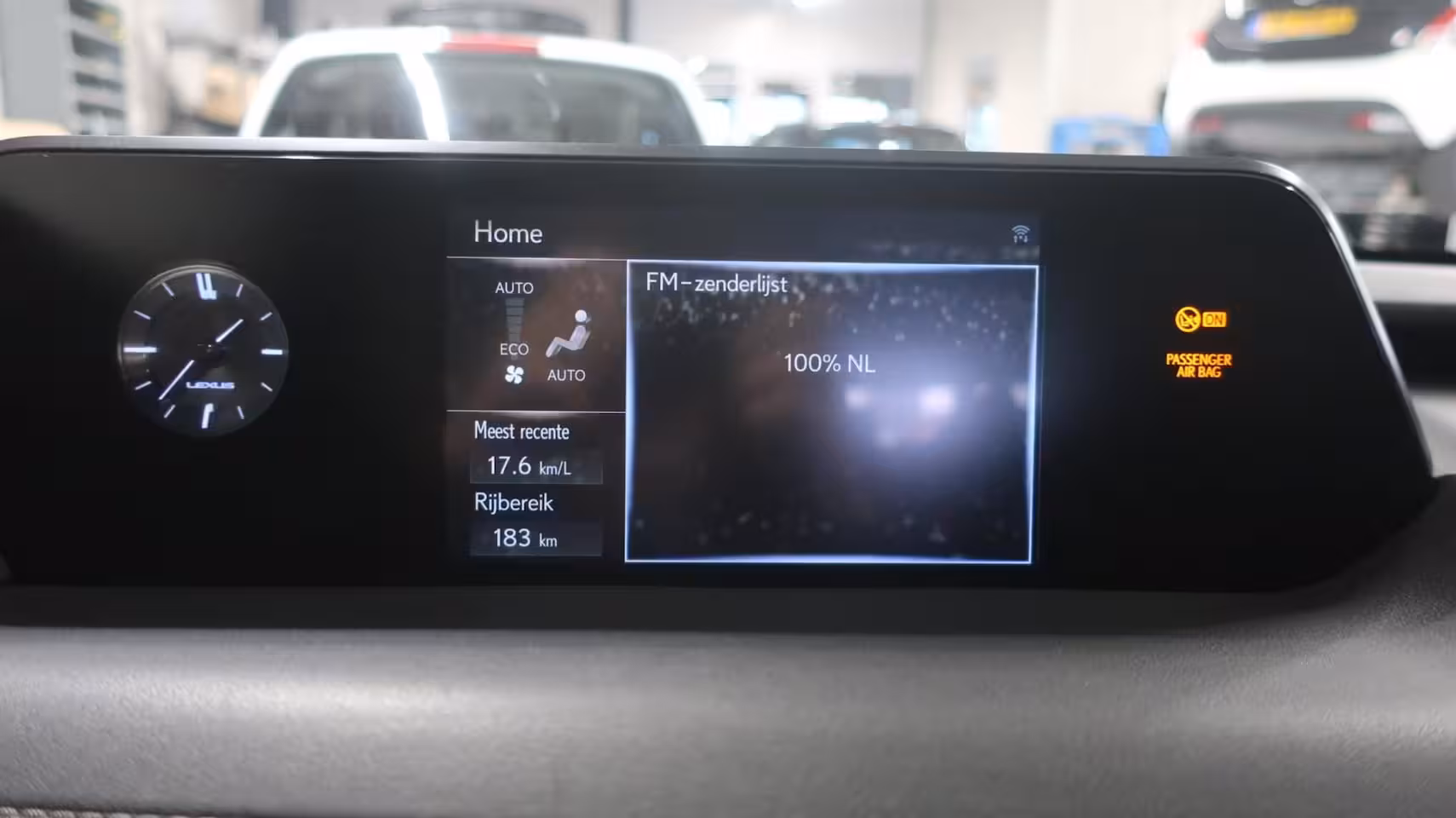 Lexus UX 250h Business Line