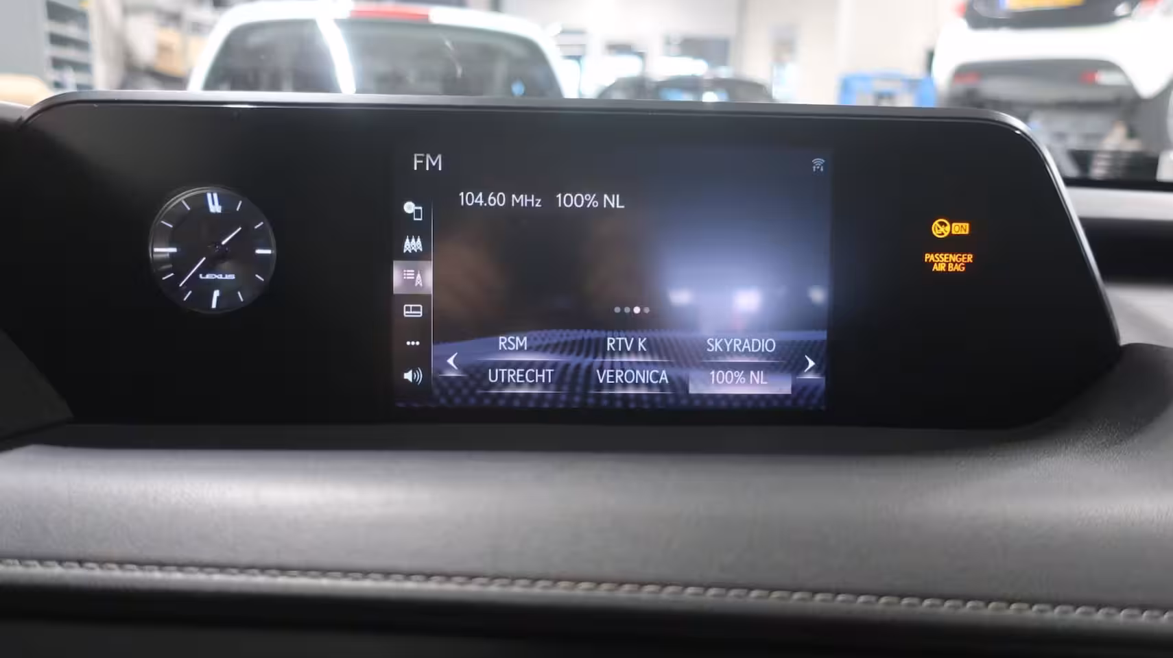 Lexus UX 250h Business Line
