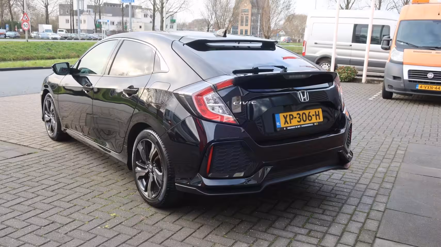 Honda Civic 1.0 i-VTEC Elegance / Achteruitrijcamera / Navi / Cruise