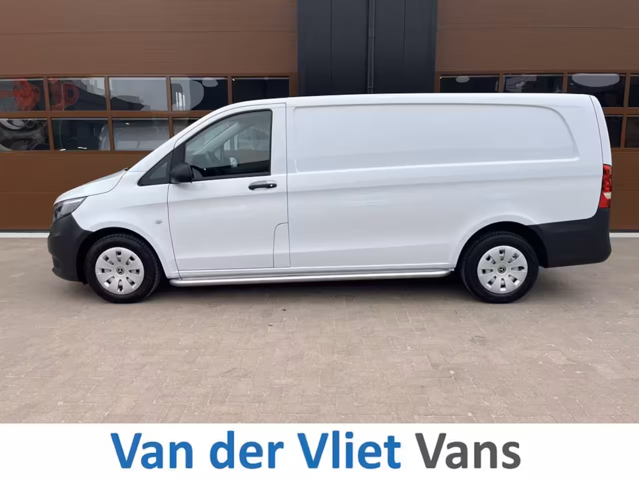 Mercedes-Benz Vito 110 CDI 102 pk E6 XL Extra Lang 3p Lease €253 p/m, Airco, Camera, laadbrug, onderhoudshist