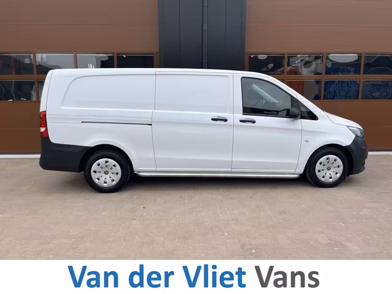 Mercedes-Benz Vito 110 CDI 102 pk E6 XL Extra Lang 3p Lease €253 p/m, Airco, Camera, laadbrug, onderhoudshist