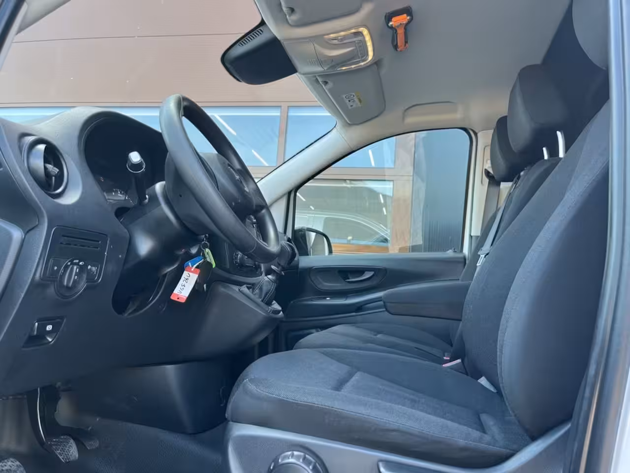 Mercedes-Benz Vito 110 CDI 102 pk E6 XL Extra Lang 3p Lease €253 p/m, Airco, Camera, laadbrug, onderhoudshist