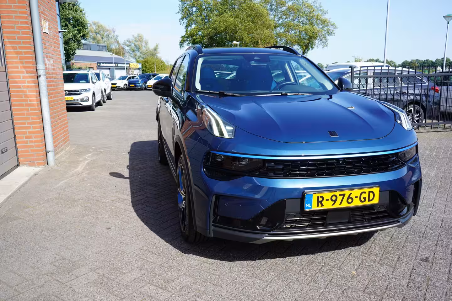 Lynk & Co 01 1.5 261PK 20X OP VOORRAAD ORIGINEEL NEDERLANDS DEALER ONDERHOUDEN 360CAMERA 6, 6KWH LADER