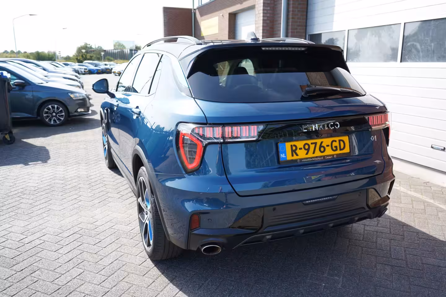 Lynk & Co 01 1.5 261PK 20X OP VOORRAAD ORIGINEEL NEDERLANDS DEALER ONDERHOUDEN 360CAMERA 6, 6KWH LADER