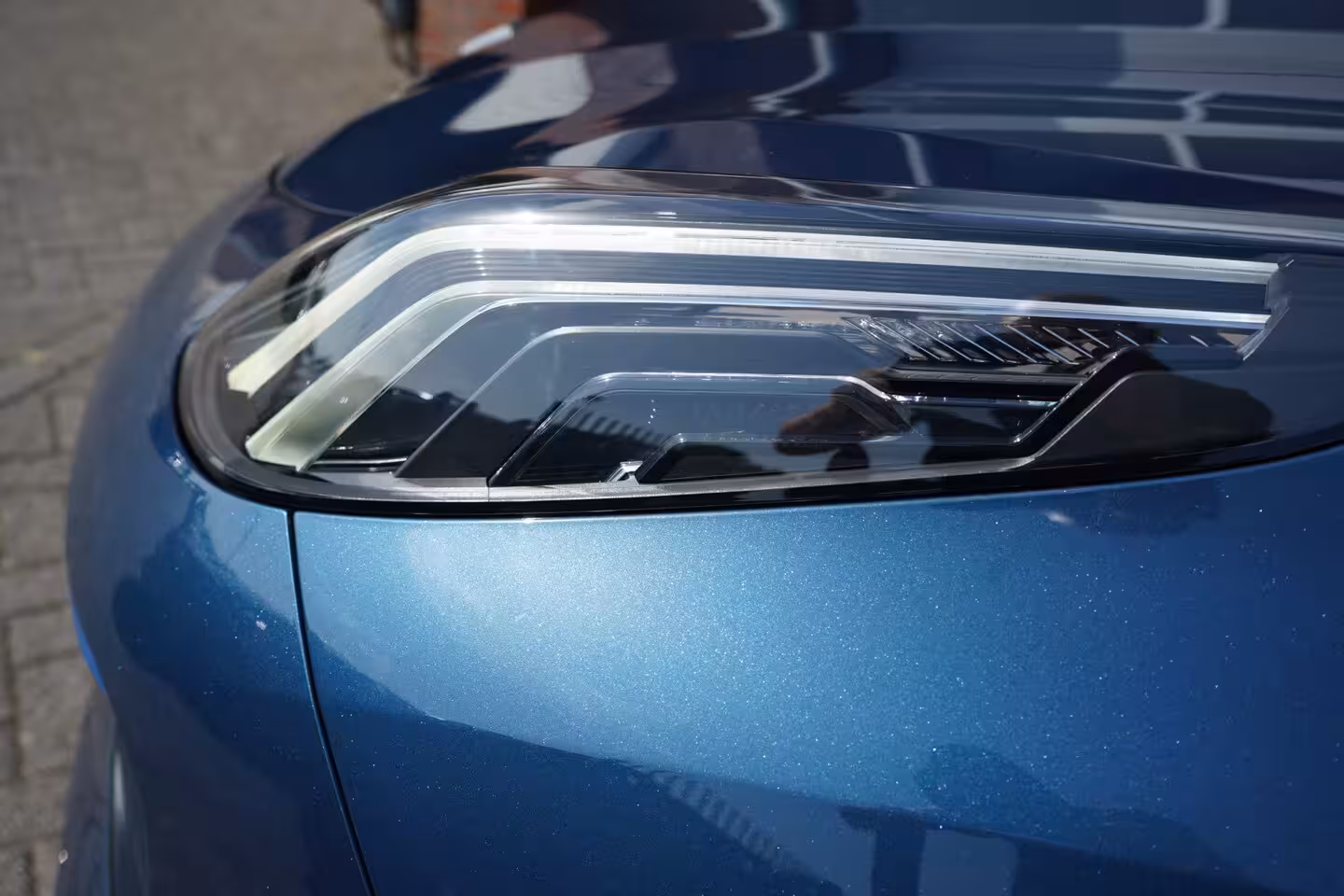 Lynk & Co 01 1.5 261PK 20X OP VOORRAAD ORIGINEEL NEDERLANDS DEALER ONDERHOUDEN 360CAMERA 6, 6KWH LADER