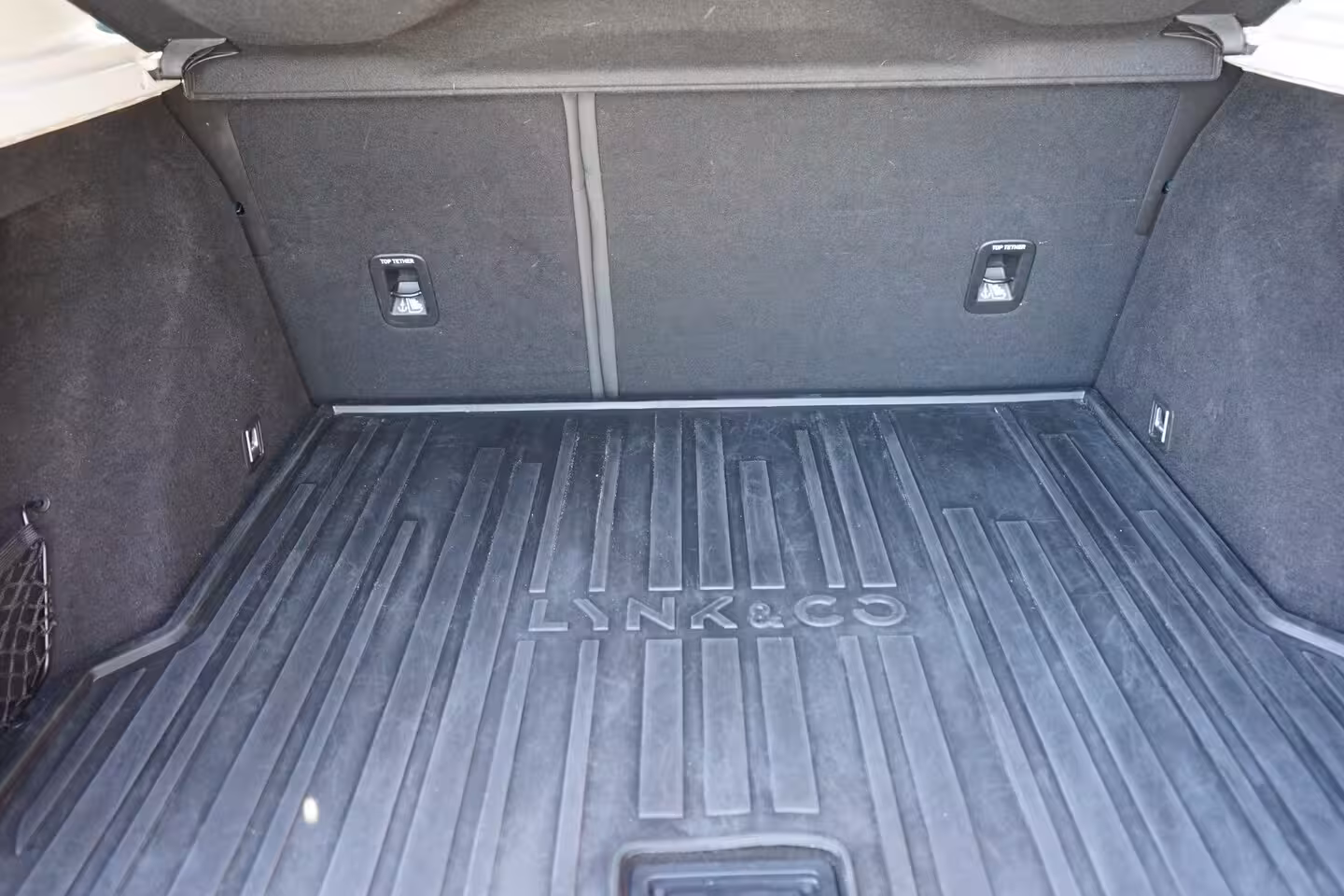 Lynk & Co 01 1.5 261PK 20X OP VOORRAAD ORIGINEEL NEDERLANDS DEALER ONDERHOUDEN 360CAMERA 6, 6KWH LADER