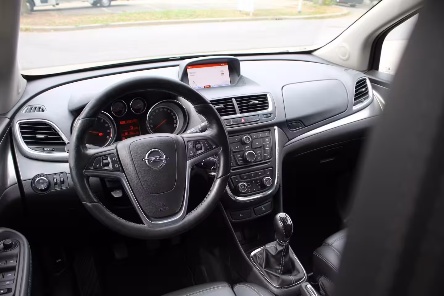 Opel Mokka 1.6 Selection | Trekhaak | Stoel / Stuurverwarming | Clima / Cruise control | PDC | Leder